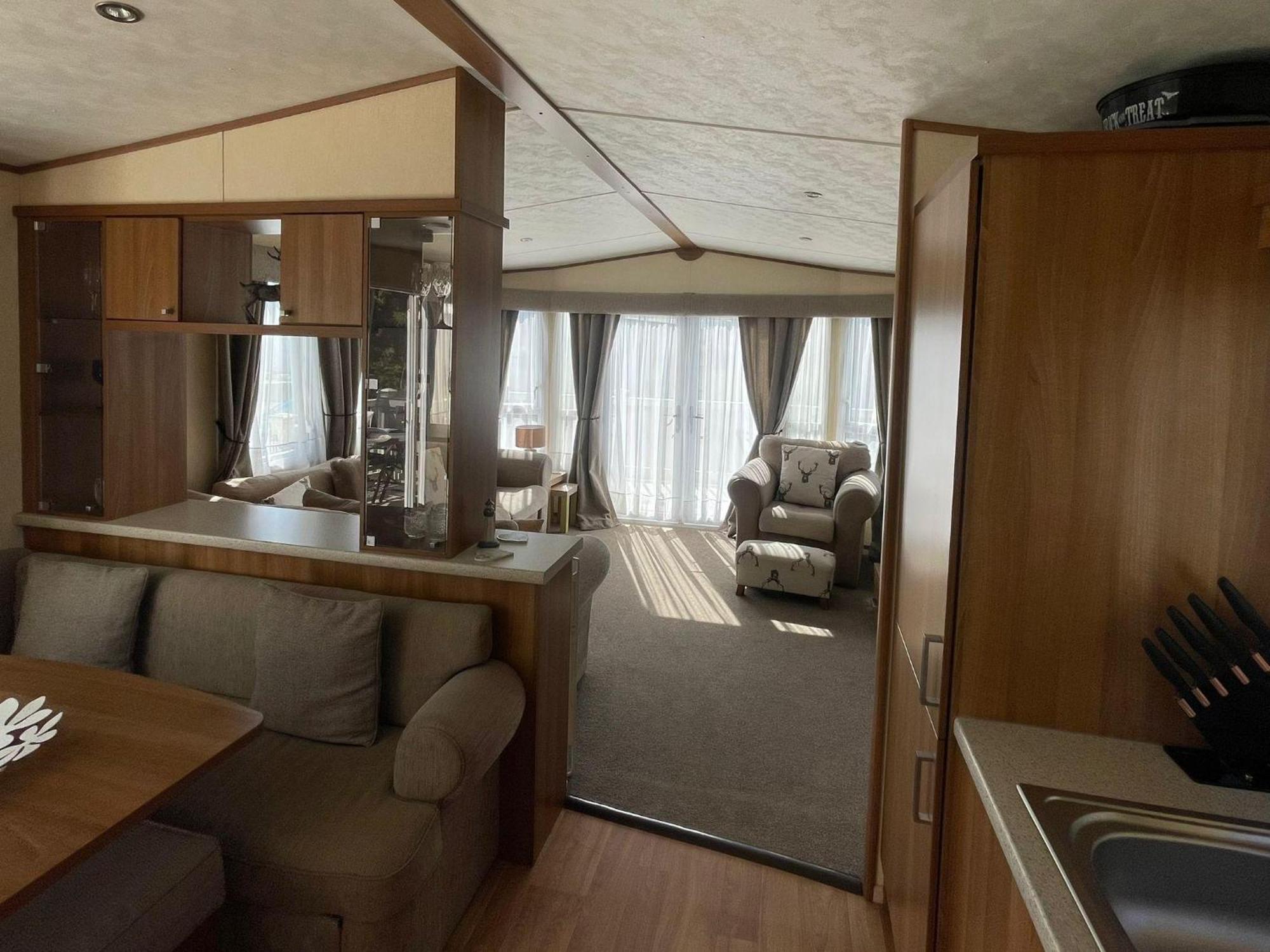 6 Berth Caravan With Decking At Manor Park In Hunstanton Ref 23017H Exterior foto